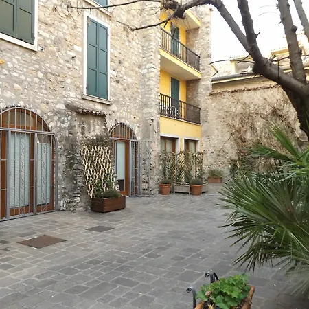 Casa Portici Apartment Torri Del Benaco Exterior photo