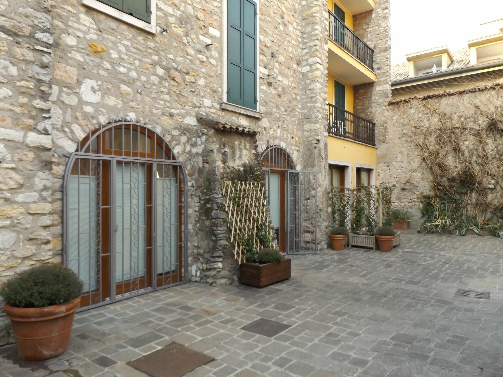 Casa Portici * Torri Del Benaco